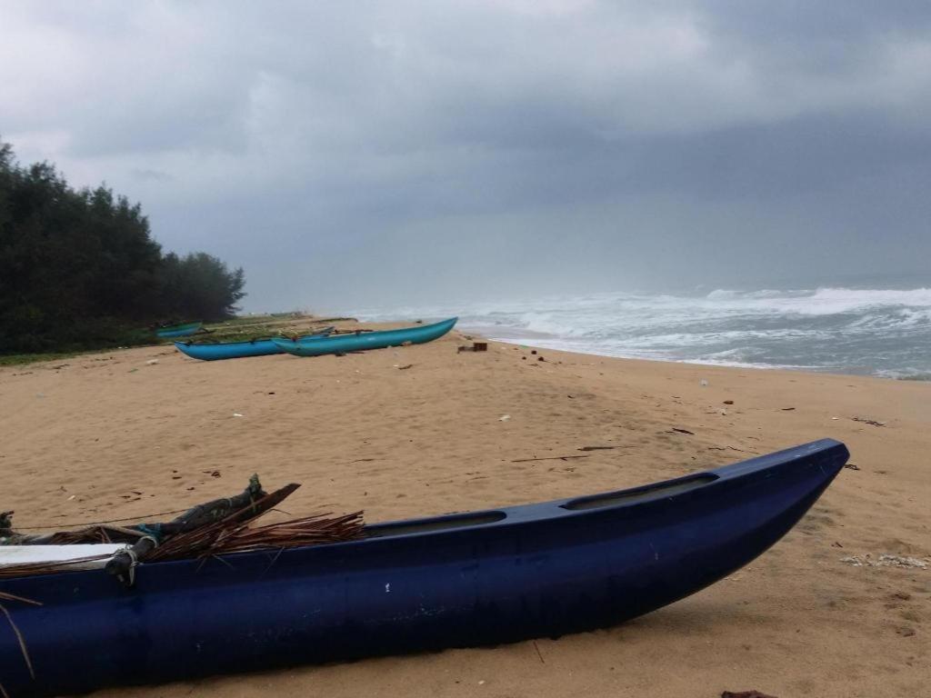 Naaval Hotel Баттикалоа Экстерьер фото