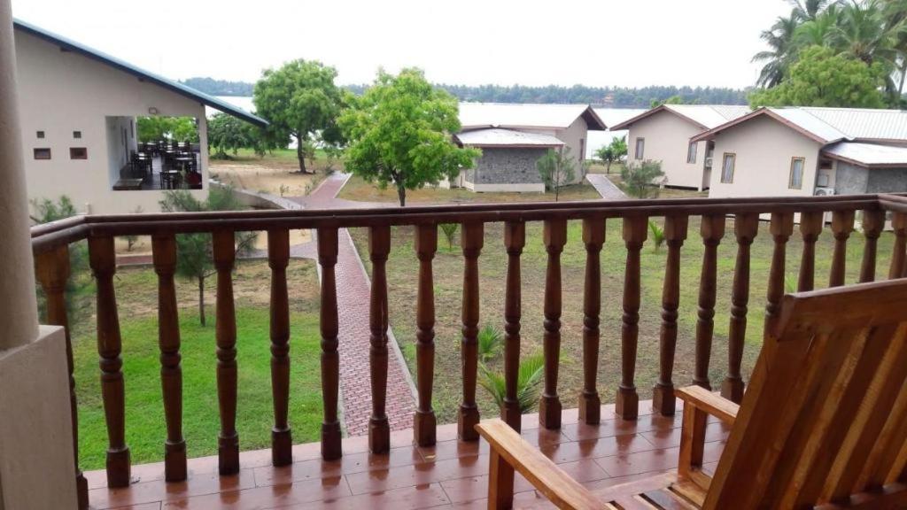 Naaval Hotel Баттикалоа Экстерьер фото